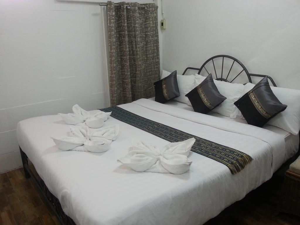 Chaam Guesthouse Cha-Am Zewnętrze zdjęcie