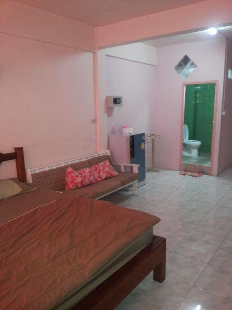 Chaam Guesthouse Cha-Am Zewnętrze zdjęcie