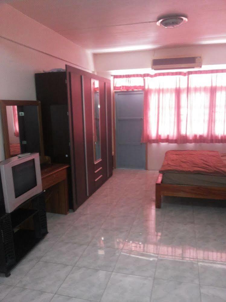 Chaam Guesthouse Cha-Am Zewnętrze zdjęcie
